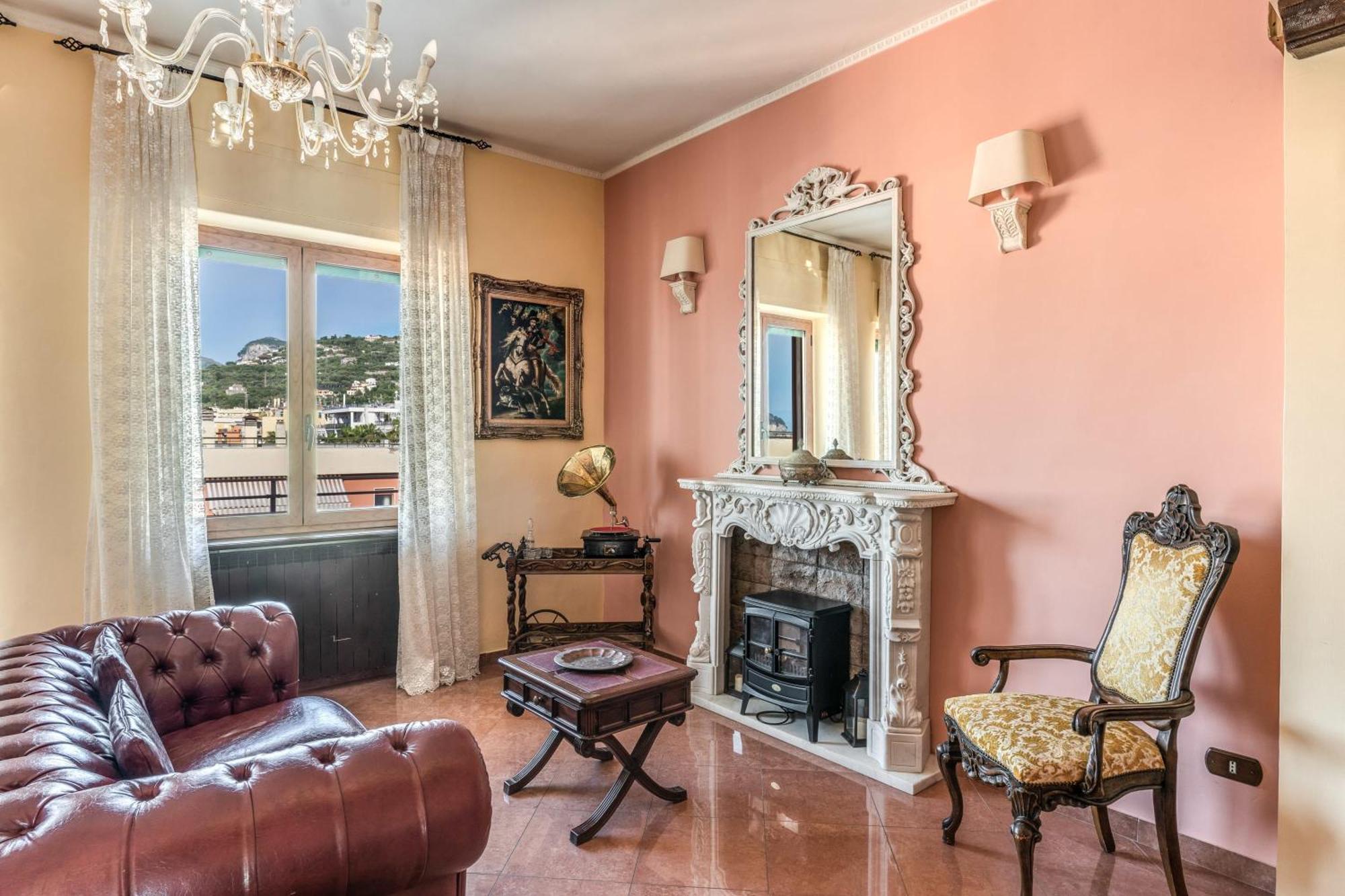 La Musica In The Heart Of Sorrento, 100 M From Station Apartment Luaran gambar